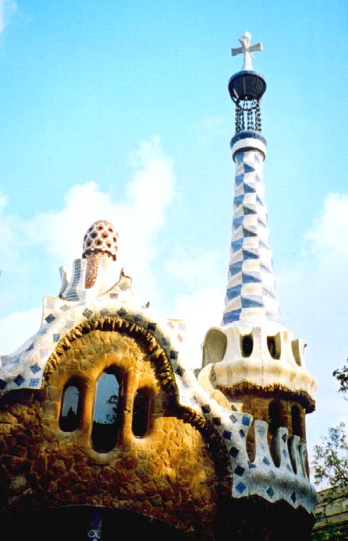 gaudi's gingerbread house in park gell